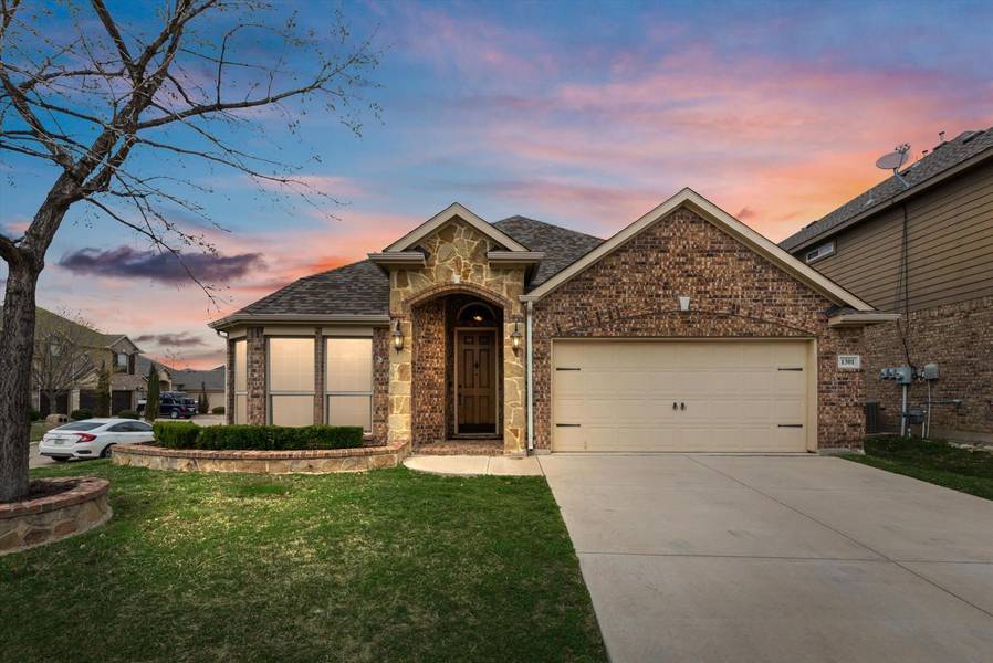 1301 Ocotillo Lane, Fort Worth, TX 76177