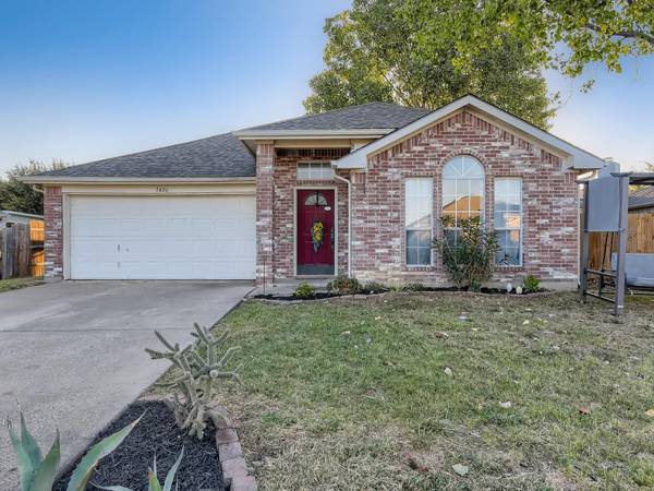 1406 Indian Wells Trail, Midlothian, TX 76065