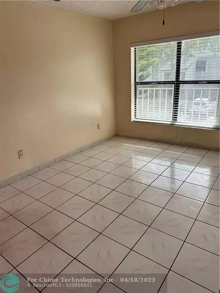 Miami, FL 33157,15330 SW 72 St  #7-24