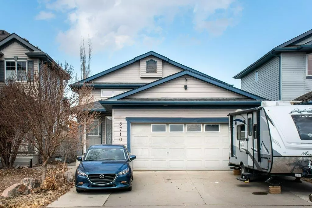 Edmonton, AB T5Z 3Z2,8710 175 AVE NW