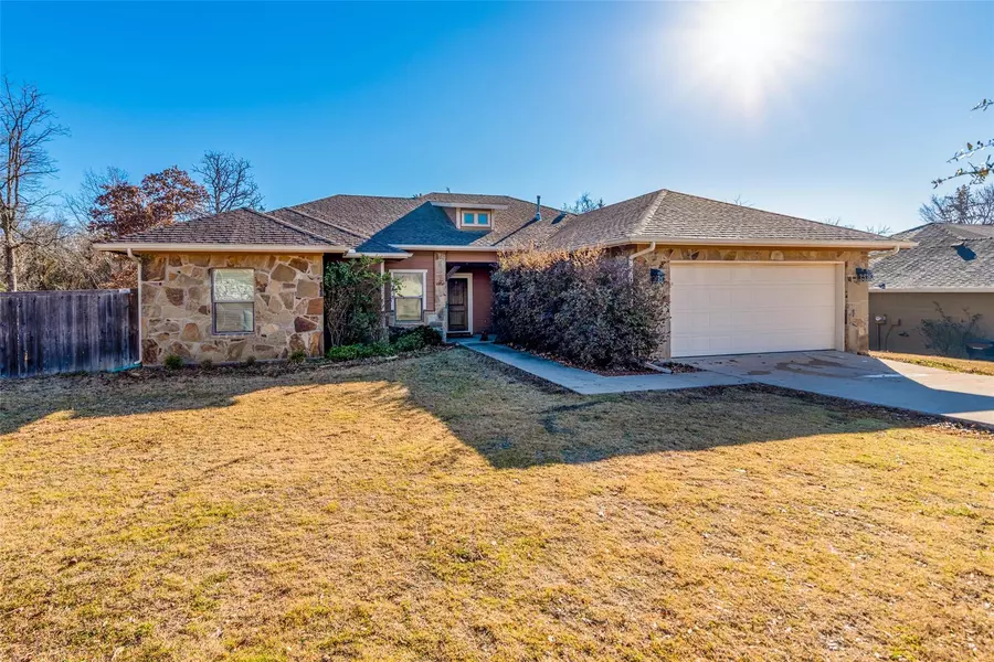 1817 Woodland Park Drive, Denison, TX 75020