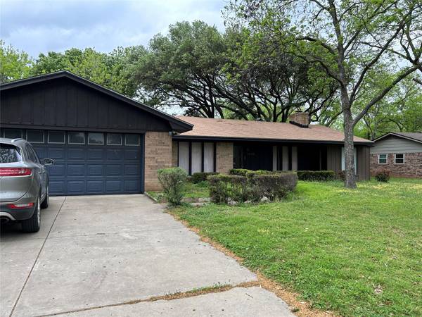 1036 Princeton Place, Cleburne, TX 76033