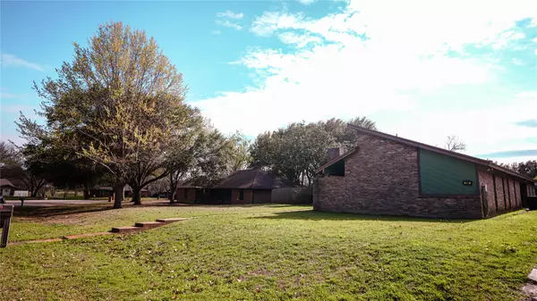 Joshua, TX 76058,104 San Medina Lane