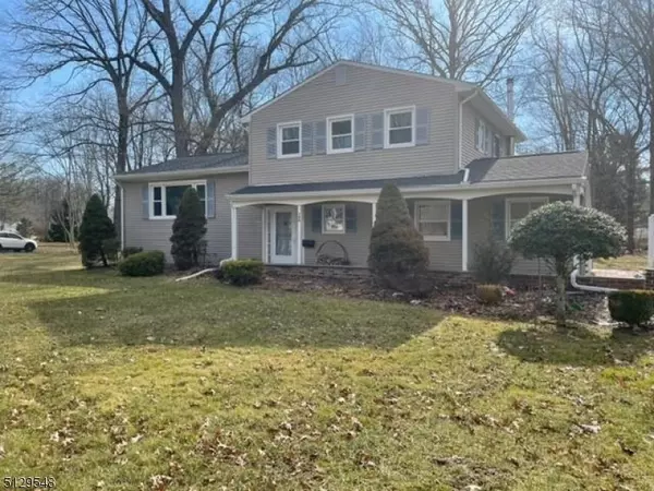 186 Greenwood Dr, Long Hill Twp., NJ 07946