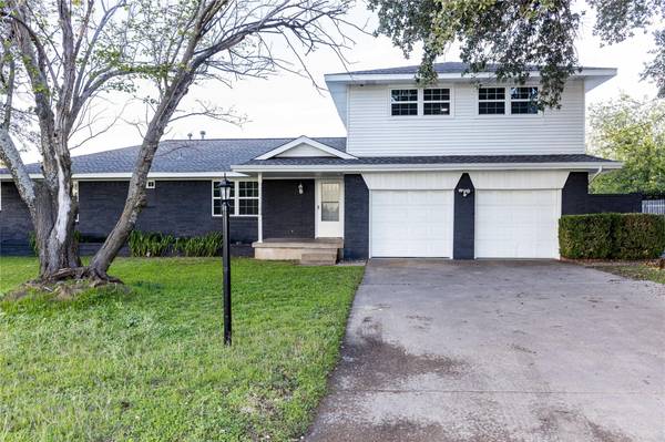 937 Bayport Drive, Lancaster, TX 75134