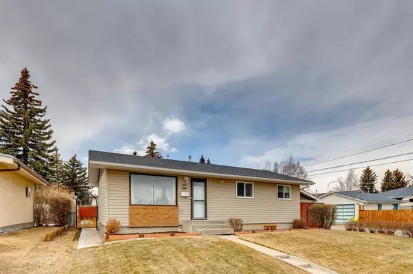 Calgary, AB T2J 0Z4,609 Agate CRES SE