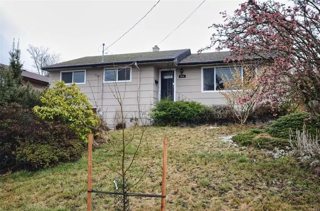 Esquimalt, BC V9A 6J5,819 Rockheights Ave