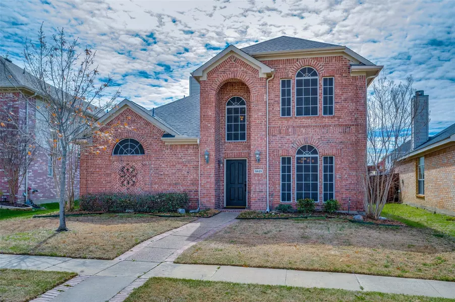 5621 Westwood Lane, The Colony, TX 75056