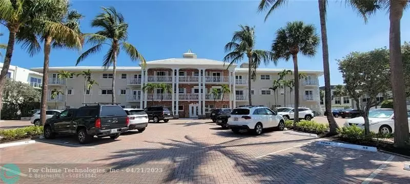 Deerfield Beach, FL 33064,1199 E Hillsboro Mile  #325