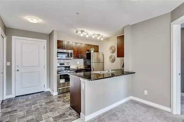 Calgary, AB T2X 2B9,81 Legacy BLVD SE #1333