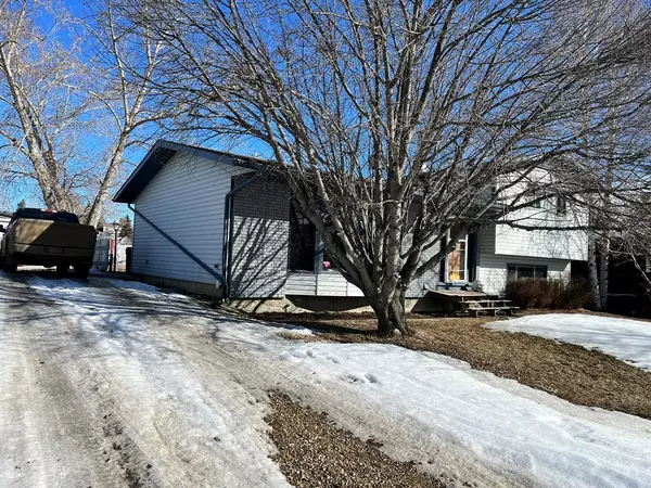 Beaverlodge, AB T0H 0C0,914 7 Avenue