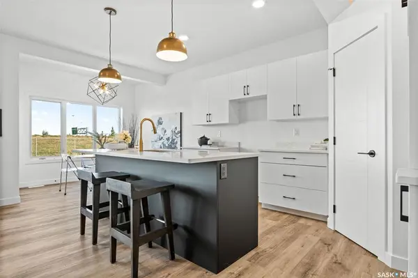 423 McFaull CRESCENT, Saskatoon, SK S7V 0T2