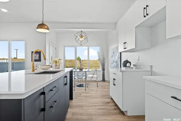 423 McFaull CRESCENT, Saskatoon, SK S7V 0T2