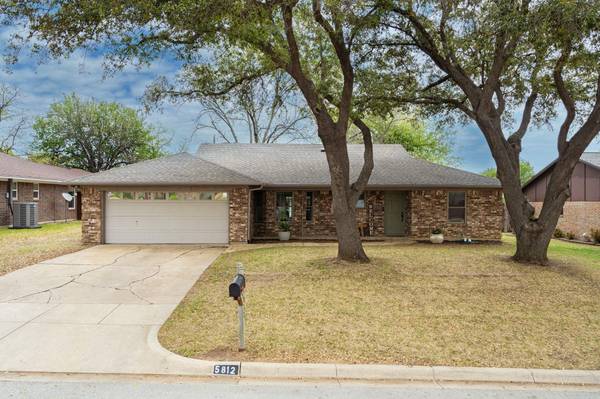 5812 Steeplewood Drive, North Richland Hills, TX 76180