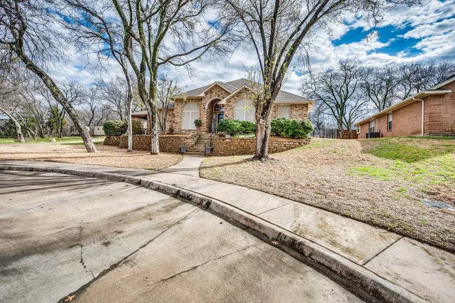 520 S 3rd Street, Midlothian, TX 76065