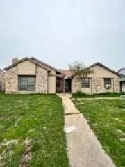 664 W Warrior Trail, Grand Prairie, TX 75052