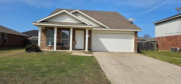 125 Maned Drive, Sanger, TX 76266