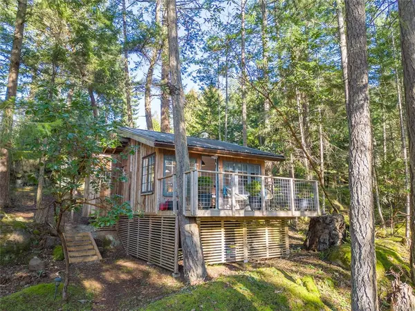 Pender Island, BC V0N 2M2,38214 Schooner Way