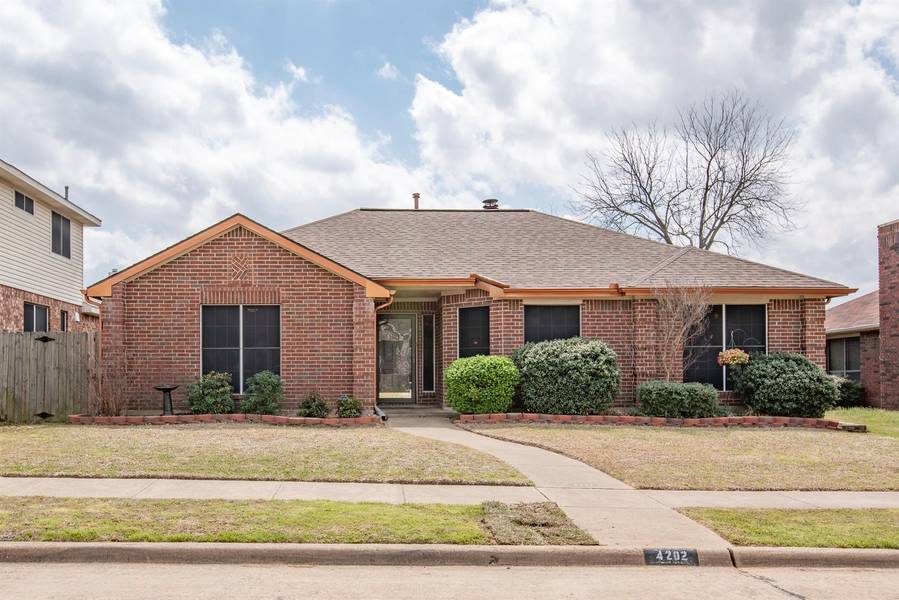 4202 Crystal Lane, Garland, TX 75043