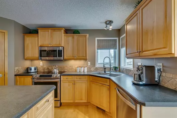 Calgary, AB T3H4J8,7812 Springbank WAY SW