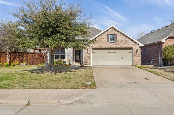 7041 Belteau Lane,  Dallas,  TX 75227