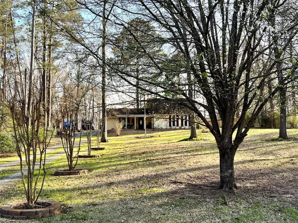 Benton, LA 71006,2163 Twin Lake Drive