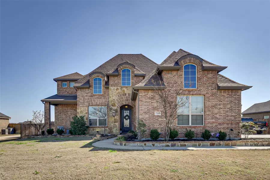 7216 Sussex Lane, Mansfield, TX 76063