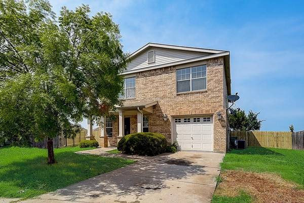 313 Daisy Lane, Wilmer, TX 75172