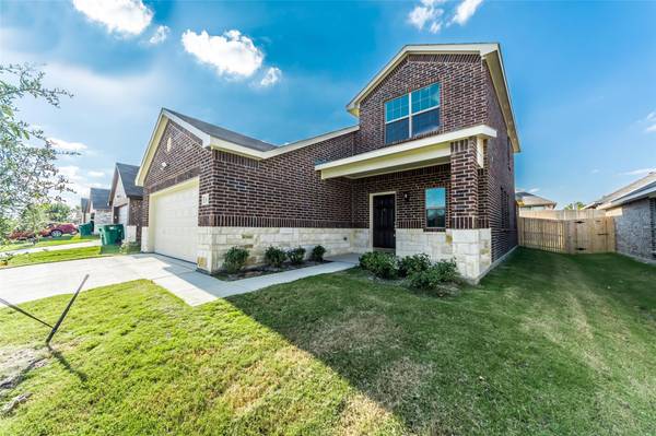 313 BILLY WICKLIFFE Drive, Wilmer, TX 75172