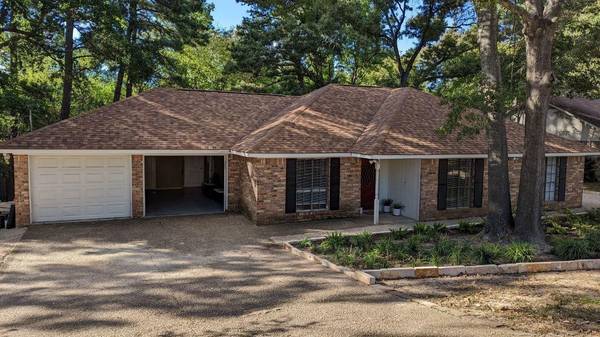 15060 Willowwood Drive,  Tyler,  TX 75703