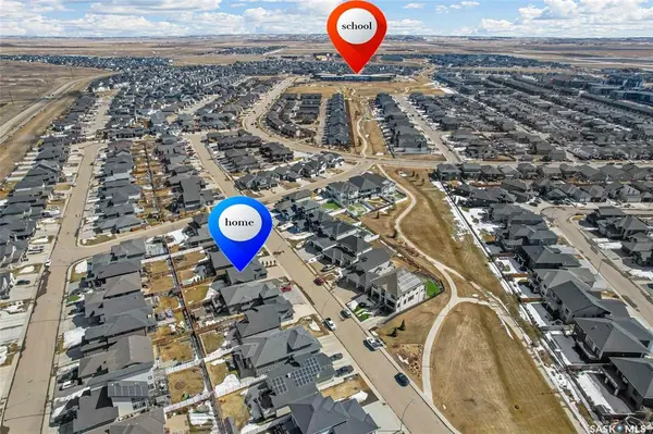 218 Mahabir COURT, Saskatoon, SK S7W 0J5