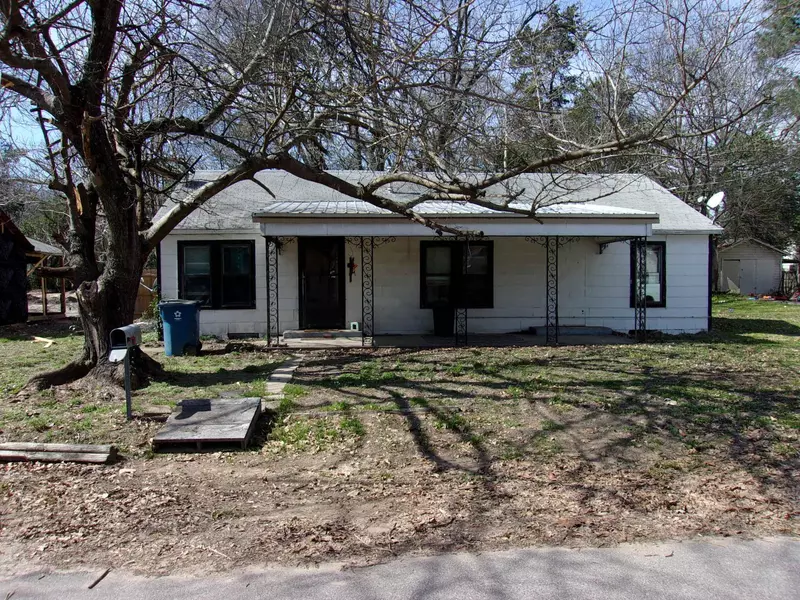 913 Sherrill Street, Winnsboro, TX 75494