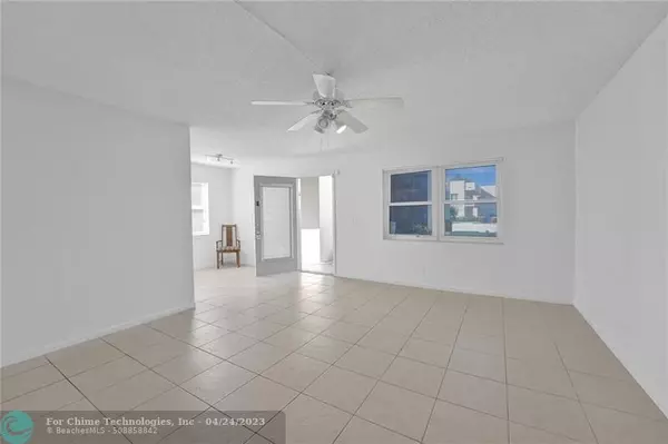 Delray Beach, FL 33484,786 Burgundy Q  #786