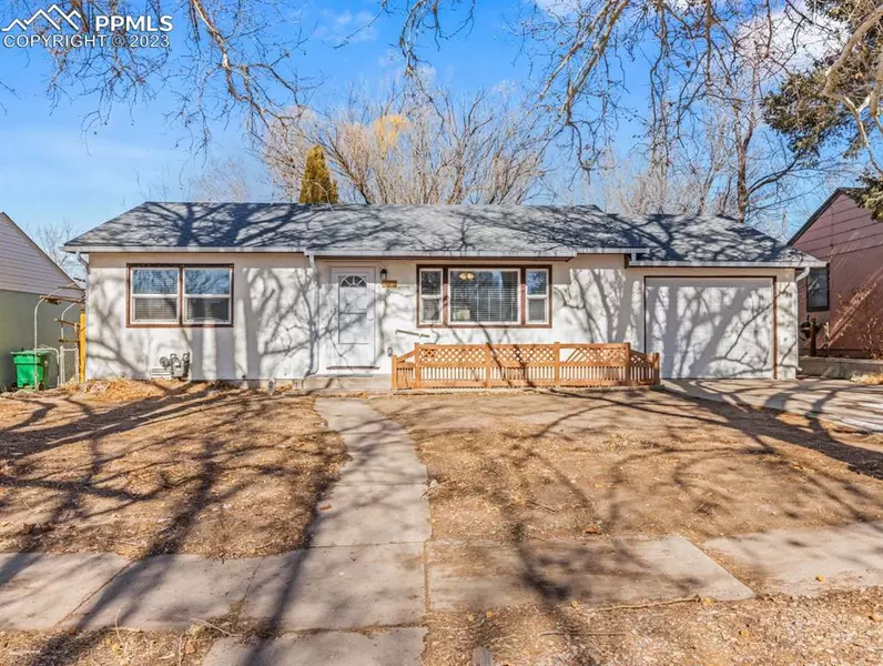 1209 Horseshoe DR, Pueblo, CO 81001