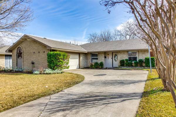 446 Clearfield Drive, Garland, TX 75043