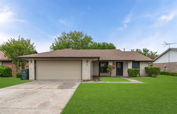 453 Birchwood Drive, Garland, TX 75043