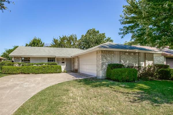 429 Woodmere Drive, Garland, TX 75043