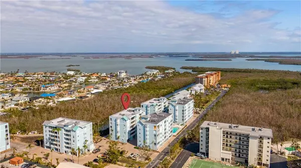 Fort Myers Beach, FL 33931,22724 Island Pines WAY 201