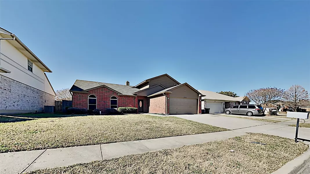 3604 Hogan Lane, Arlington, TX 76014