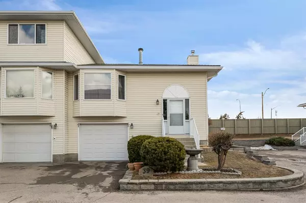 Airdrie, AB T4B 2J2,505 Edmonton TRL NE #39