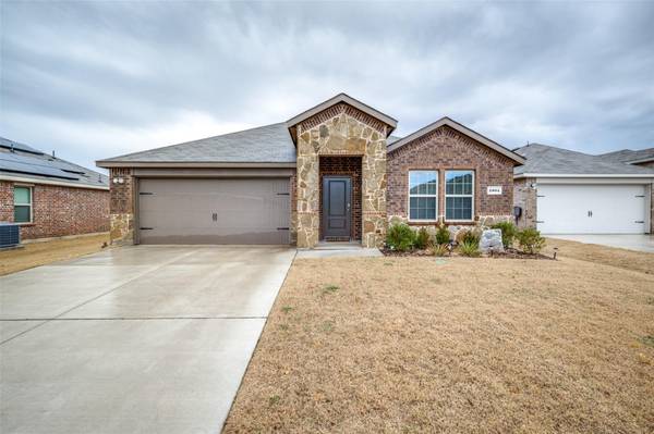 2804 Buckingham Drive, Denton, TX 76209