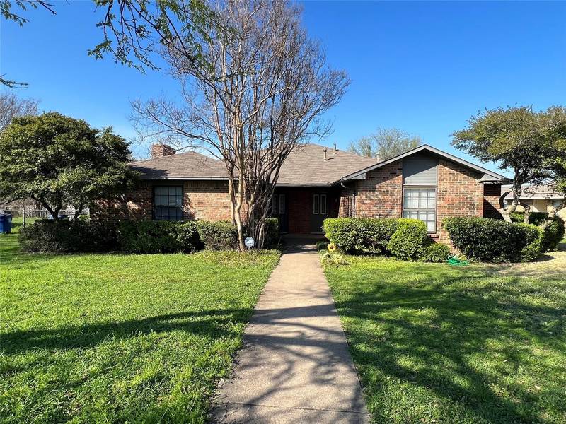 1729 Dynasty Circle, Glenn Heights, TX 75154