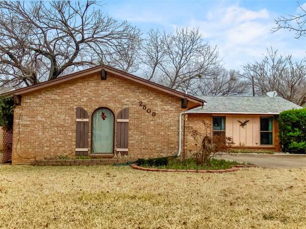 2509 Buffalo Drive, Arlington, TX 76013