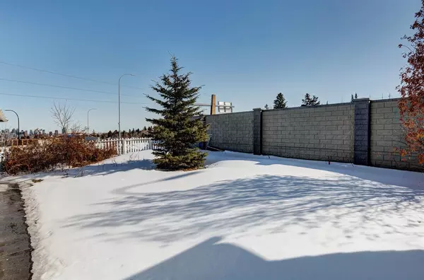 Calgary, AB T3C 1K2,1228 26 ST SW