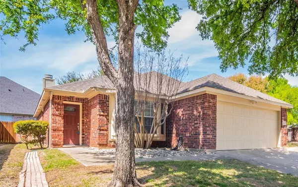 807 Palomino Drive, Euless, TX 76039