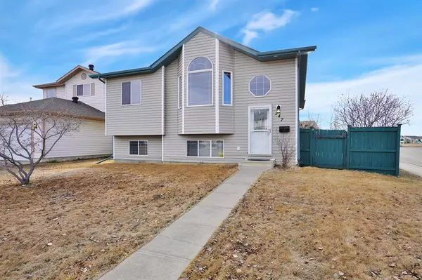 Red Deer, AB T4R3C1,247 Duston ST