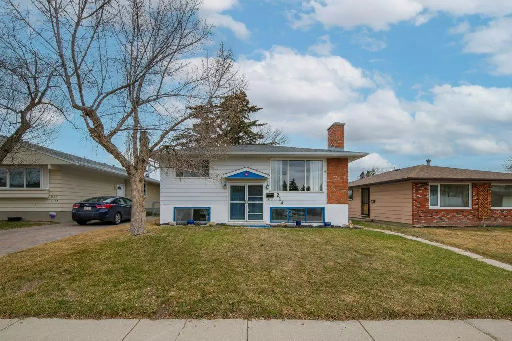 Calgary, AB T2k 5B2,214 Huntington Close NE