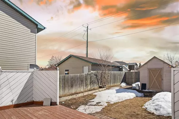 Calgary, AB T3J3S9,101 MARTIN CROSSING CRES NE