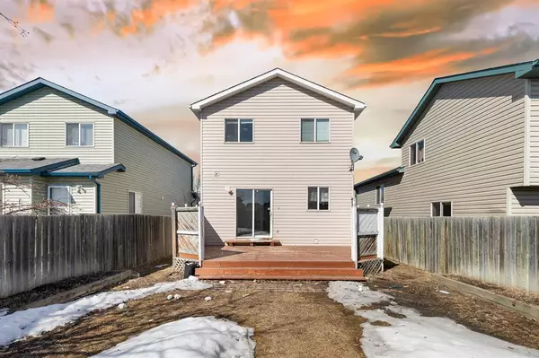 Calgary, AB T3J3S9,101 MARTIN CROSSING CRES NE