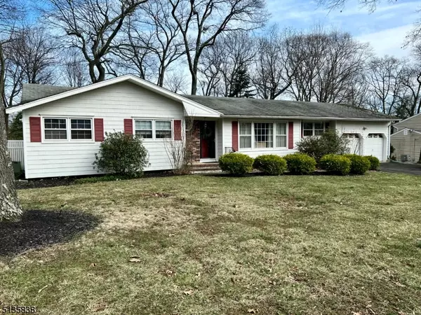 6 Forest Hill Rd, Randolph Twp., NJ 07869